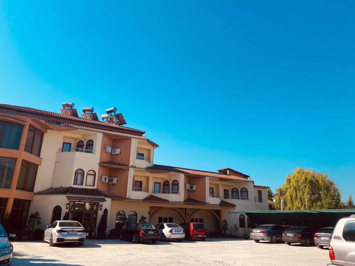 Hotel Rritja E Koranit Tushemisht Exterior foto